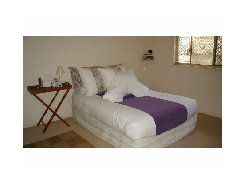 2/180 Turpin Road, Labrador QLD 4215