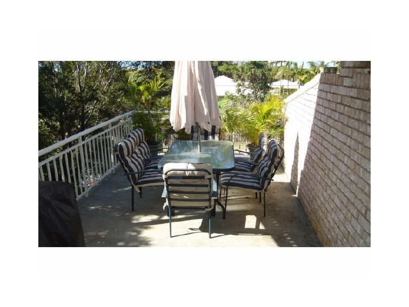 2/180 Turpin Road, Labrador QLD 4215