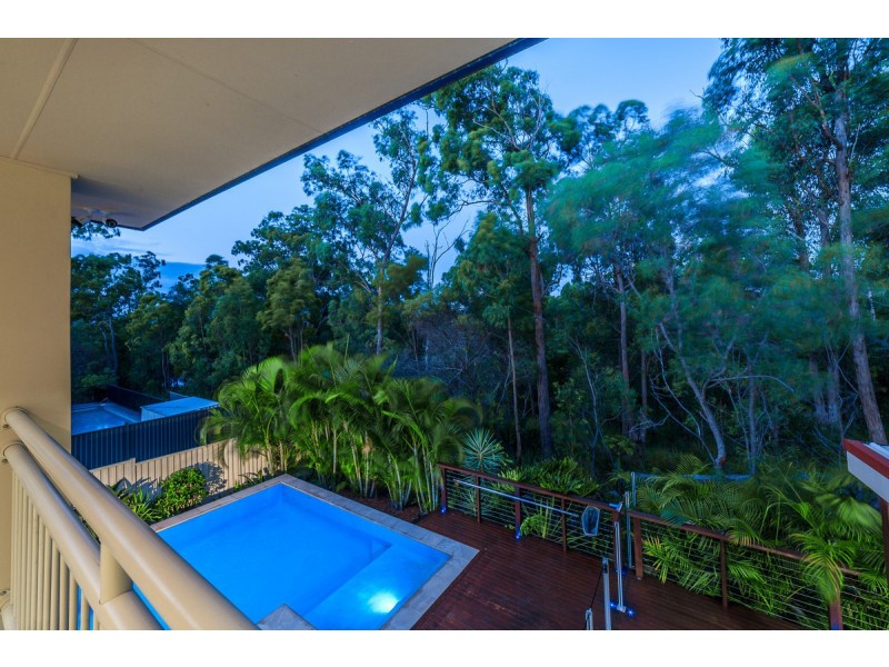 5 Callaway Court, Arundel QLD 4214