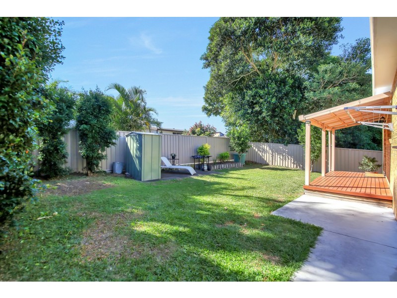 9 Gurrah Avenue, Southport QLD 4215