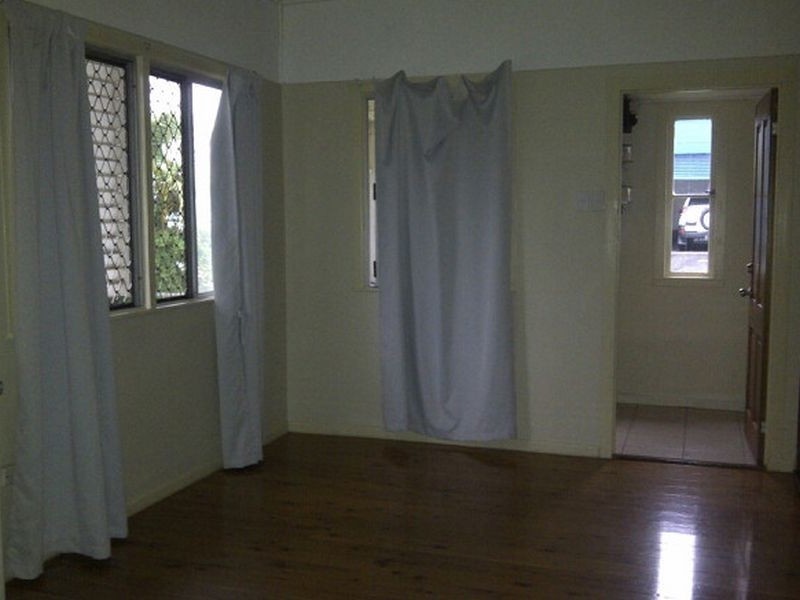 3 Gillian Lane, Southport QLD 4215