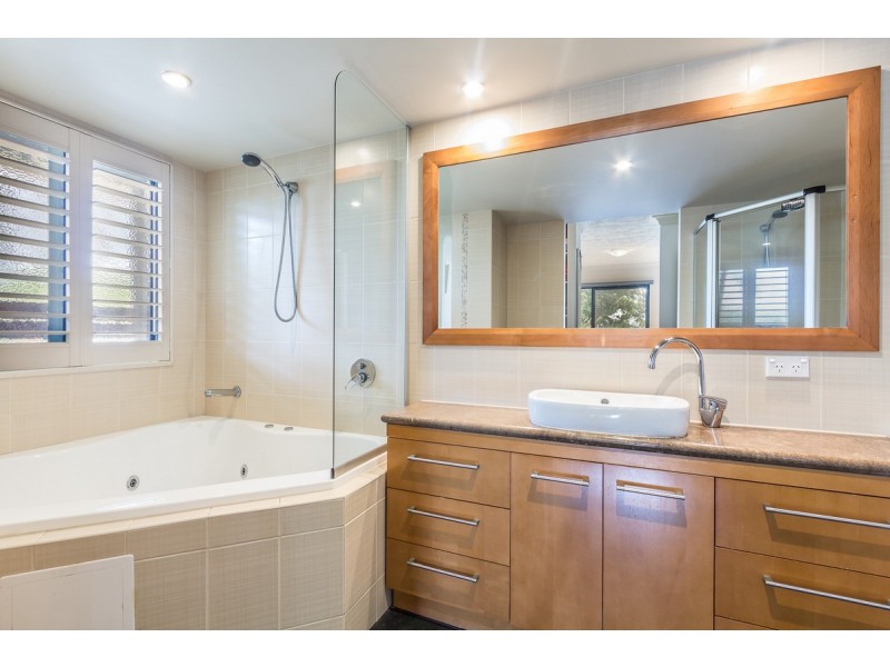 6/31-33 Railway Street, Southport QLD 4215