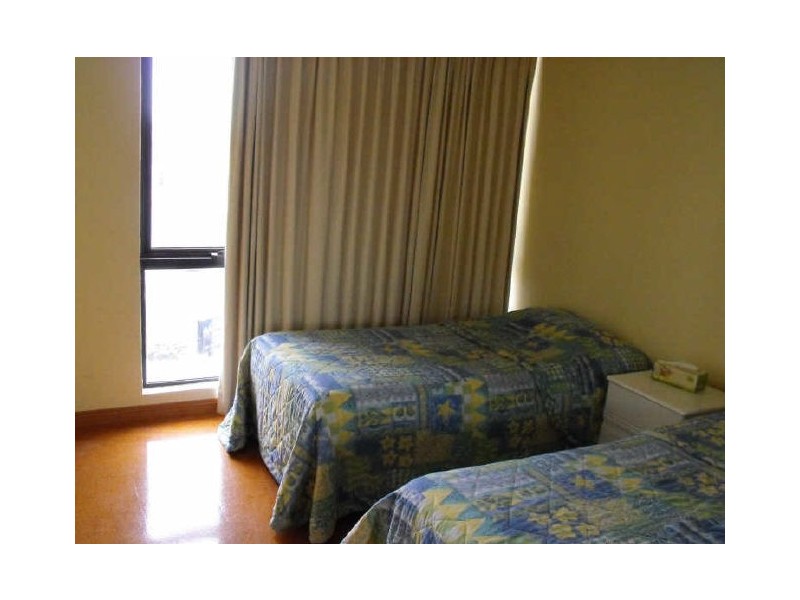 13/4 Thornton Street, Surfers Paradise QLD 4217