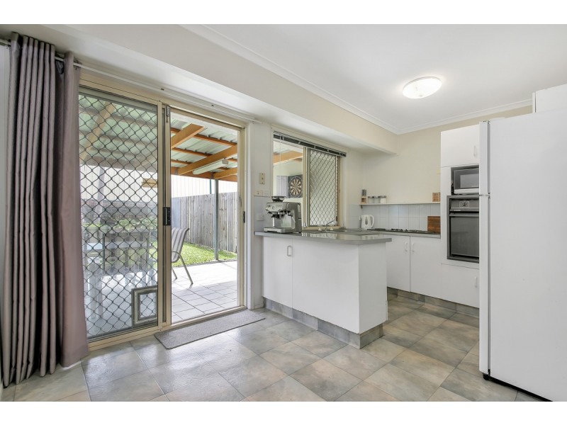 2/7 Orkney Place, Labrador QLD 4215