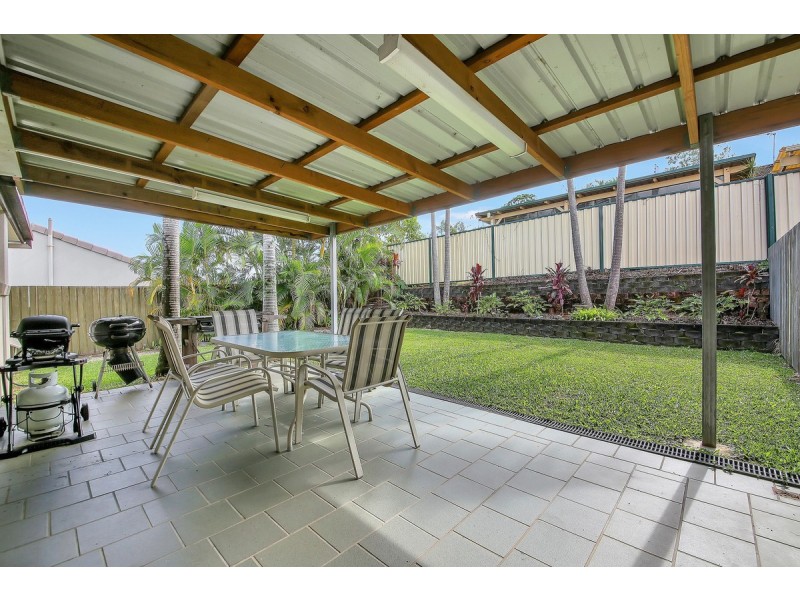 2/7 Orkney Place, Labrador QLD 4215