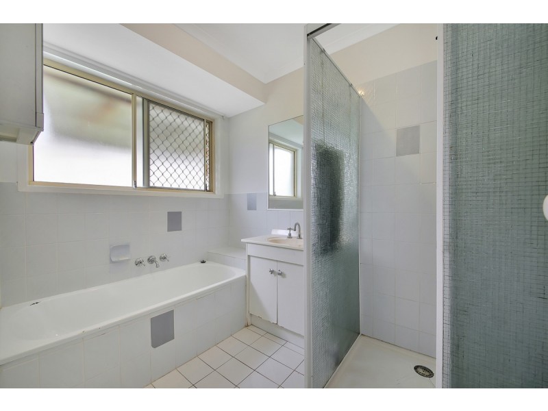 2/7 Orkney Place, Labrador QLD 4215