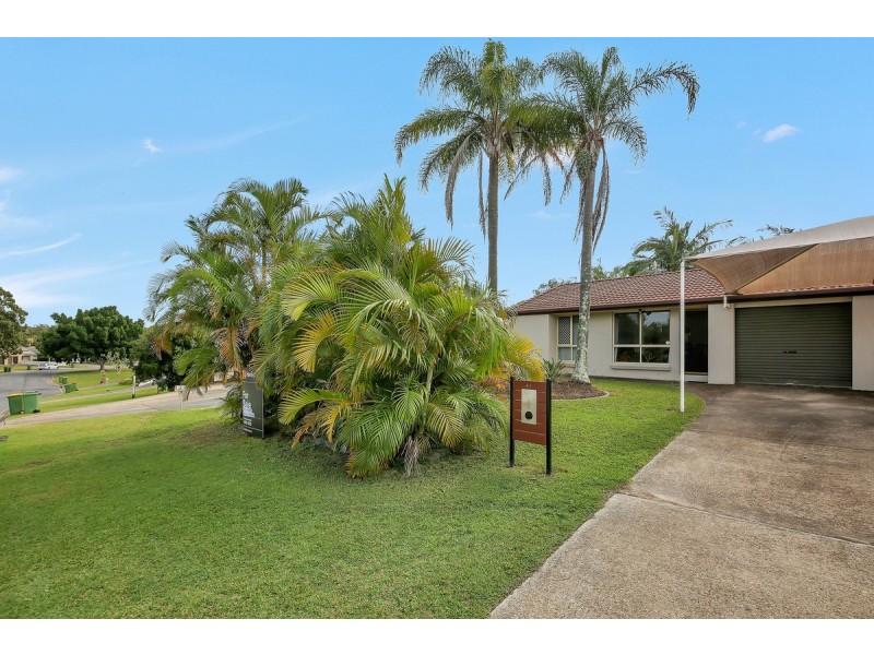 2/7 Orkney Place, Labrador QLD 4215