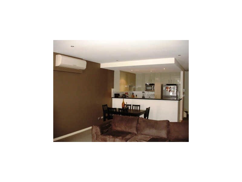 207/3 Como Crescent, Southport QLD 4215