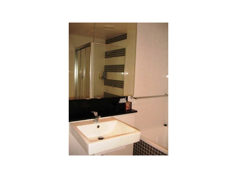 207/3 Como Crescent, Southport QLD 4215