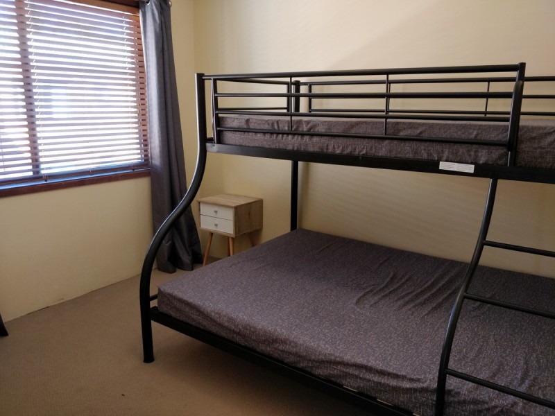 18/28 Hunter Avenue, Labrador QLD 4215