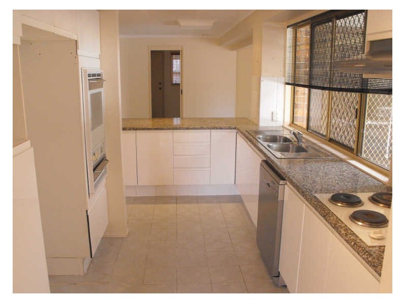 4 Crenshaw Crescent, Parkwood QLD 4214