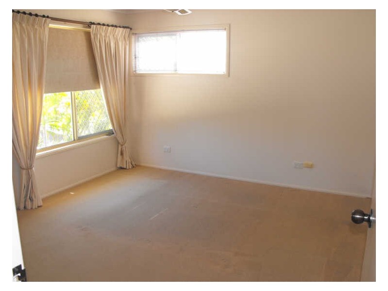 4 Crenshaw Crescent, Parkwood QLD 4214