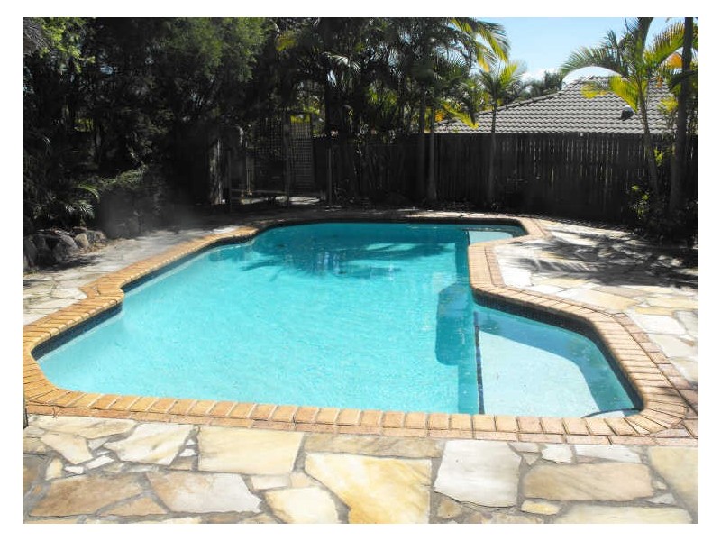 4 Crenshaw Crescent, Parkwood QLD 4214