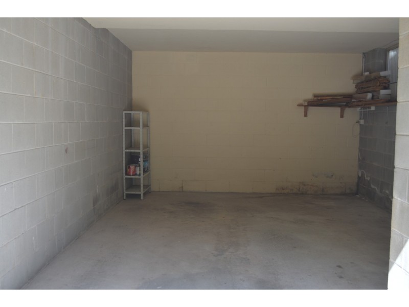 2/4 Walton Street, Southport QLD 4215