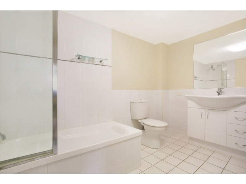 11/66 Queen Street, Southport QLD 4215