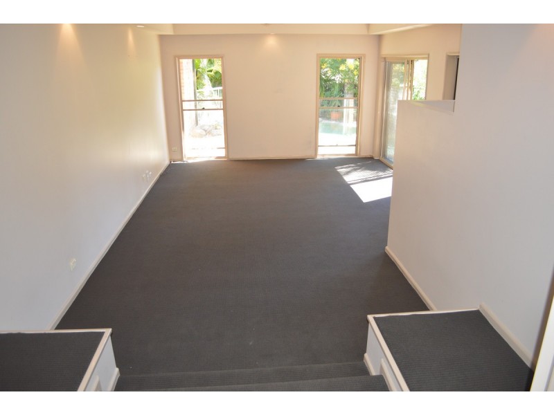 24 Stadler Court, Parkwood QLD 4214