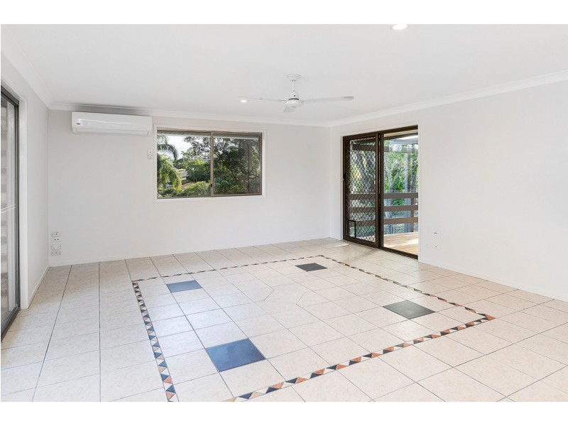 15 Barrine Drive, Worongary QLD 4213