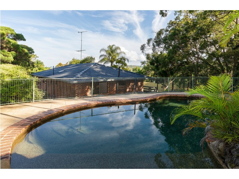 15 Barrine Drive, Worongary QLD 4213
