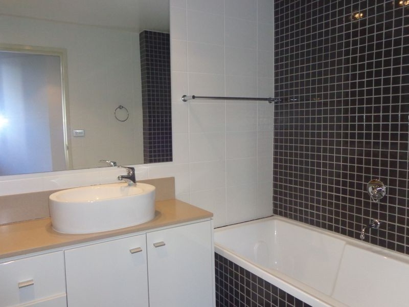 318/1-3 Aqua Street, Southport QLD 4215