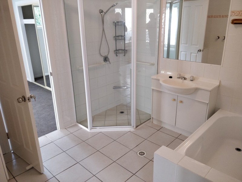 1/50 William Street, Southport QLD 4215