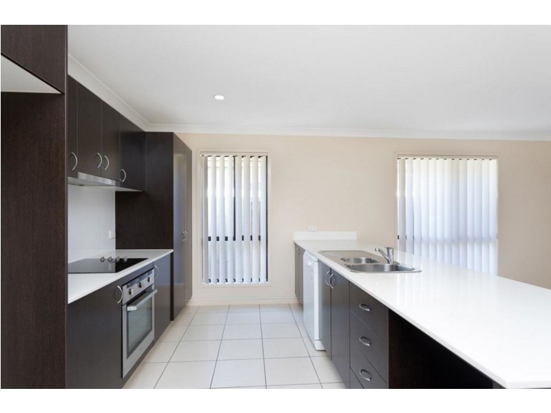 83/19 Santa Barbara Road, Hope Island QLD 4212