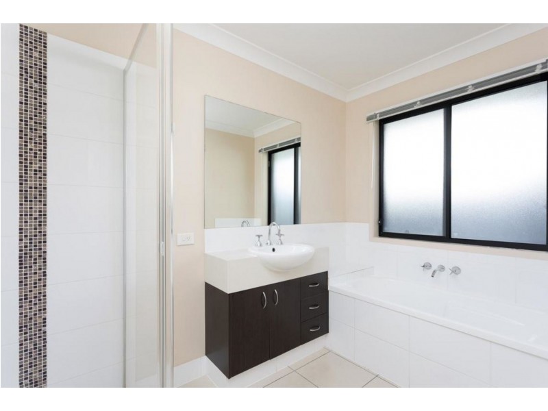 83/19 Santa Barbara Road, Hope Island QLD 4212