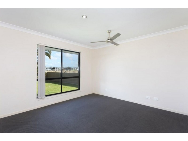 83/19 Santa Barbara Road, Hope Island QLD 4212
