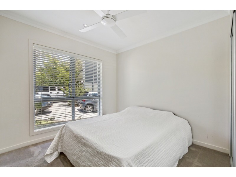 3/133 Benowa Road, Southport QLD 4215