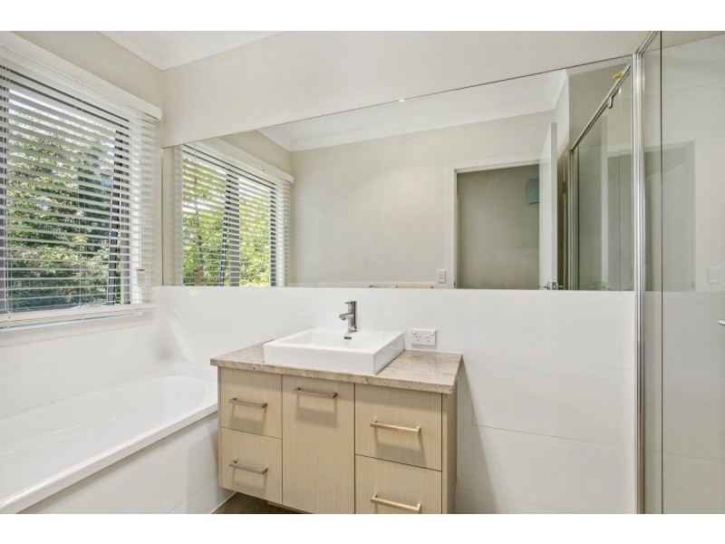 3/133 Benowa Road, Southport QLD 4215