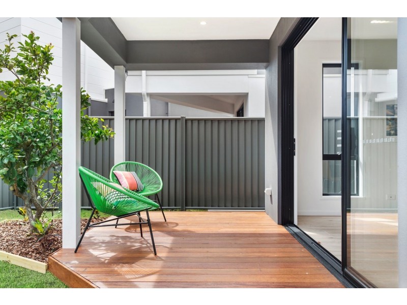 2/13 Fairway Avenue, Southport QLD 4215