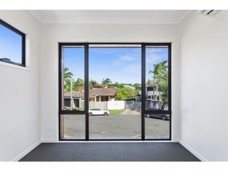2/13 Fairway Avenue, Southport QLD 4215