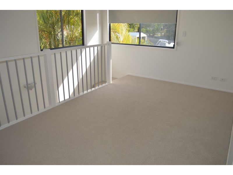 2/28 Blake Street, Southport QLD 4215