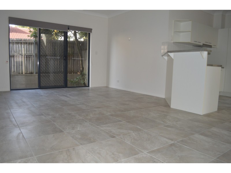 2/28 Blake Street, Southport QLD 4215