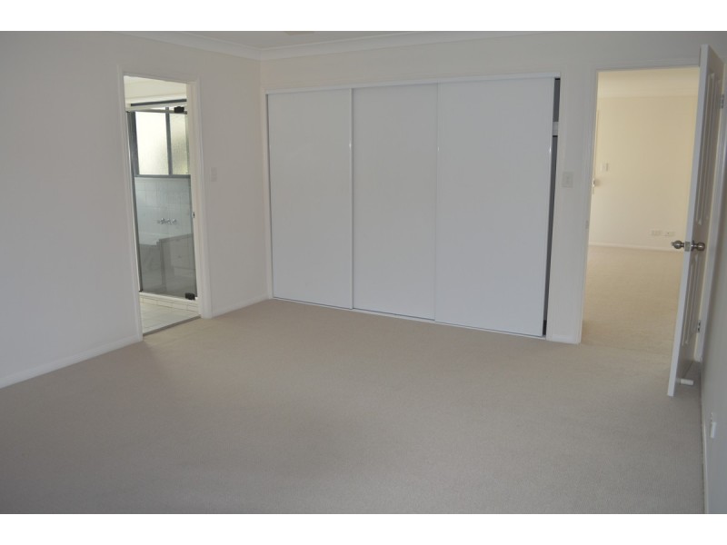 2/28 Blake Street, Southport QLD 4215