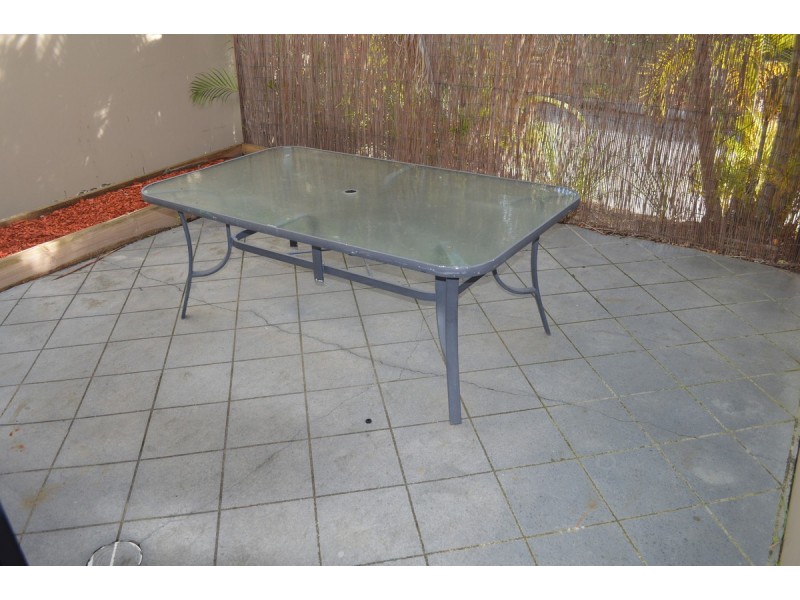 2/28 Blake Street, Southport QLD 4215