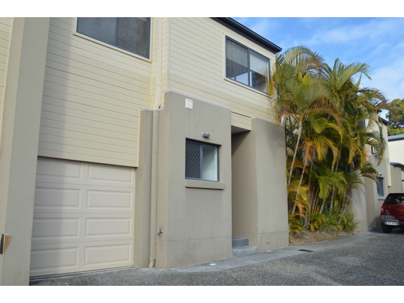 2/28 Blake Street, Southport QLD 4215
