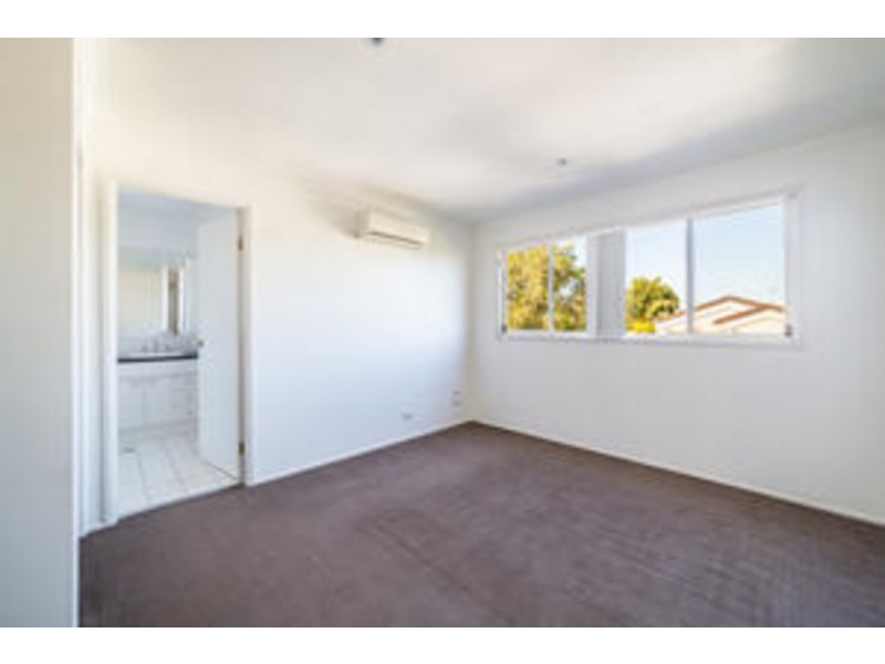 10/97 Eugaree Street, Southport QLD 4215