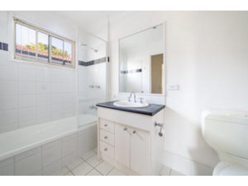 10/97 Eugaree Street, Southport QLD 4215