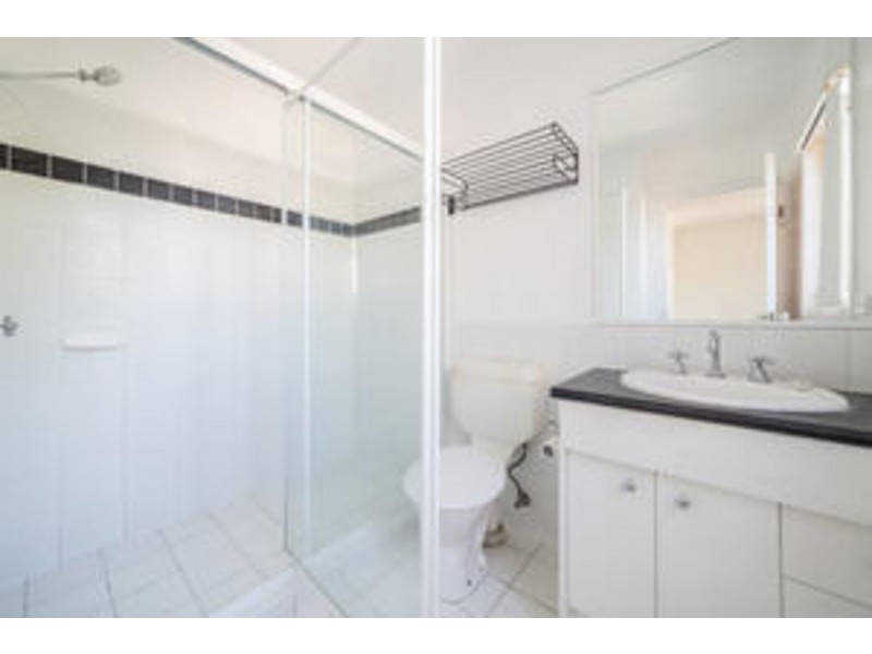 10/97 Eugaree Street, Southport QLD 4215