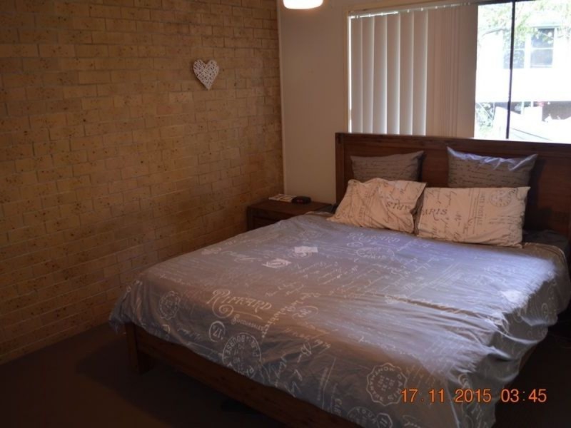 1/6 Melrose Place, Southport QLD 4215