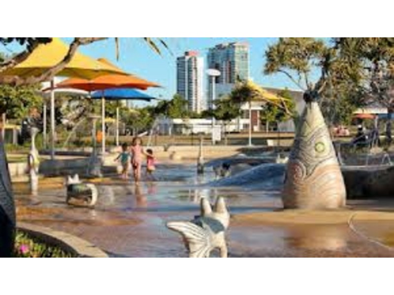 2/5 North Street, Southport QLD 4215