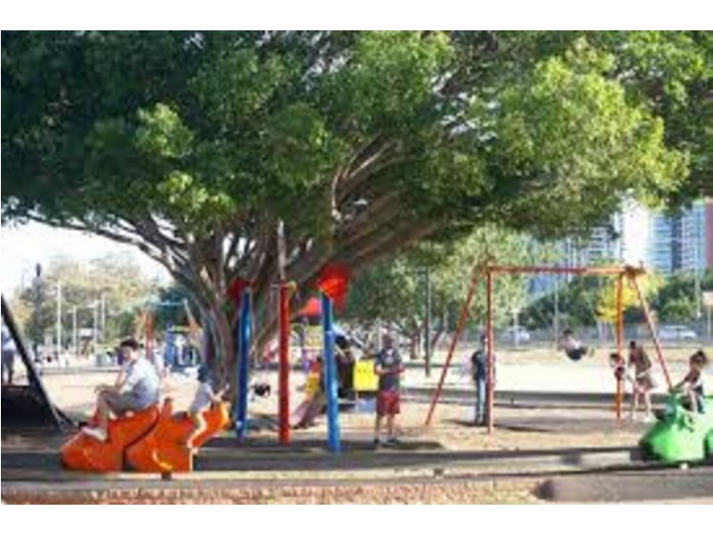 2/5 North Street, Southport QLD 4215