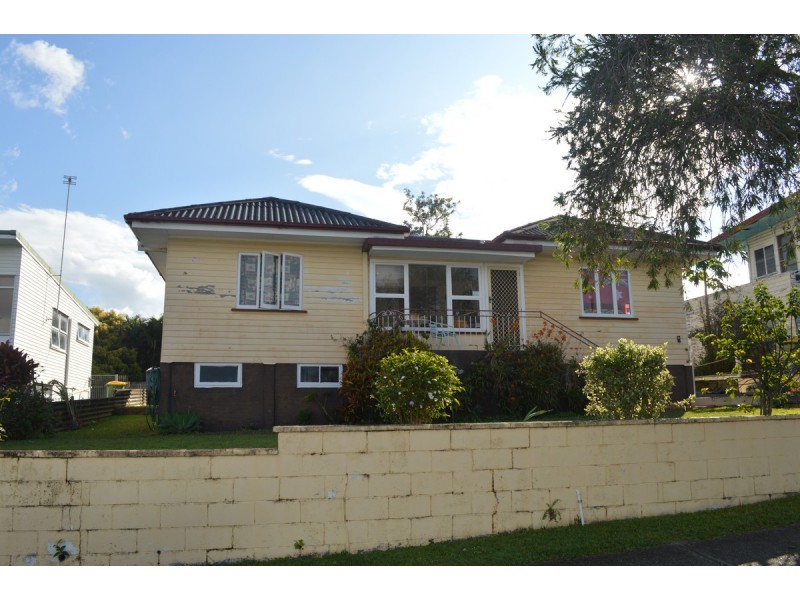 6 Wilson Street, Labrador QLD 4215