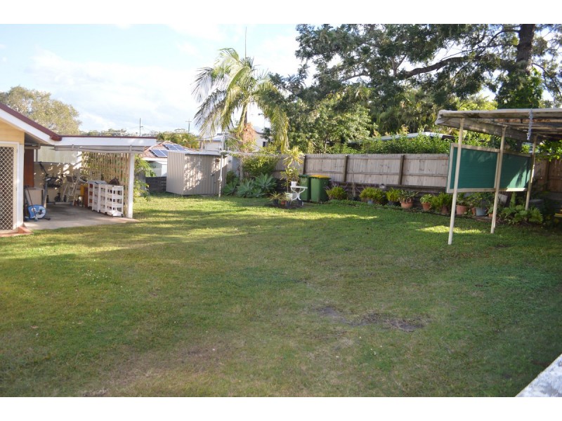 6 Wilson Street, Labrador QLD 4215