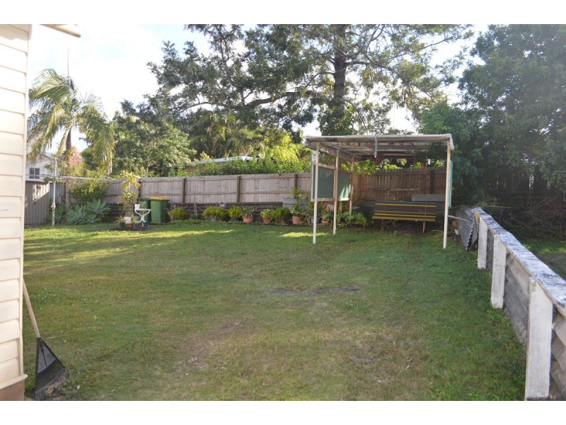 6 Wilson Street, Labrador QLD 4215