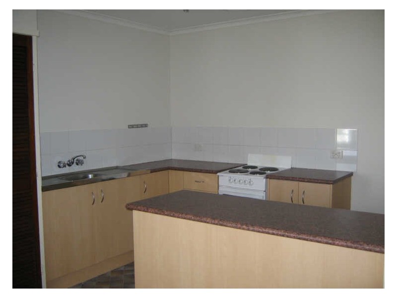 2/3 Central Street, Labrador QLD 4215