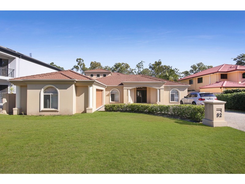 92 Arun Drive, Arundel QLD 4214