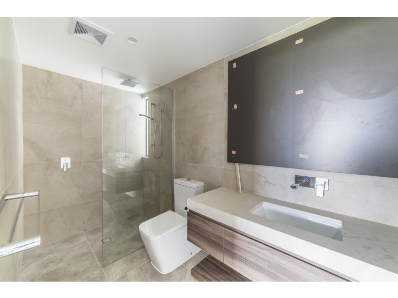 401/30 Brighton Parade, Southport QLD 4215