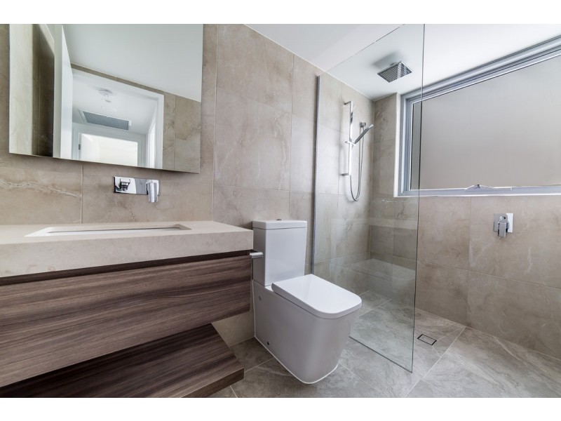 401/30 Brighton Parade, Southport QLD 4215