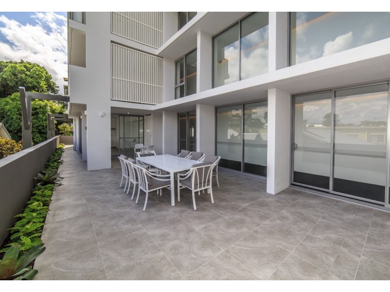 401/30 Brighton Parade, Southport QLD 4215